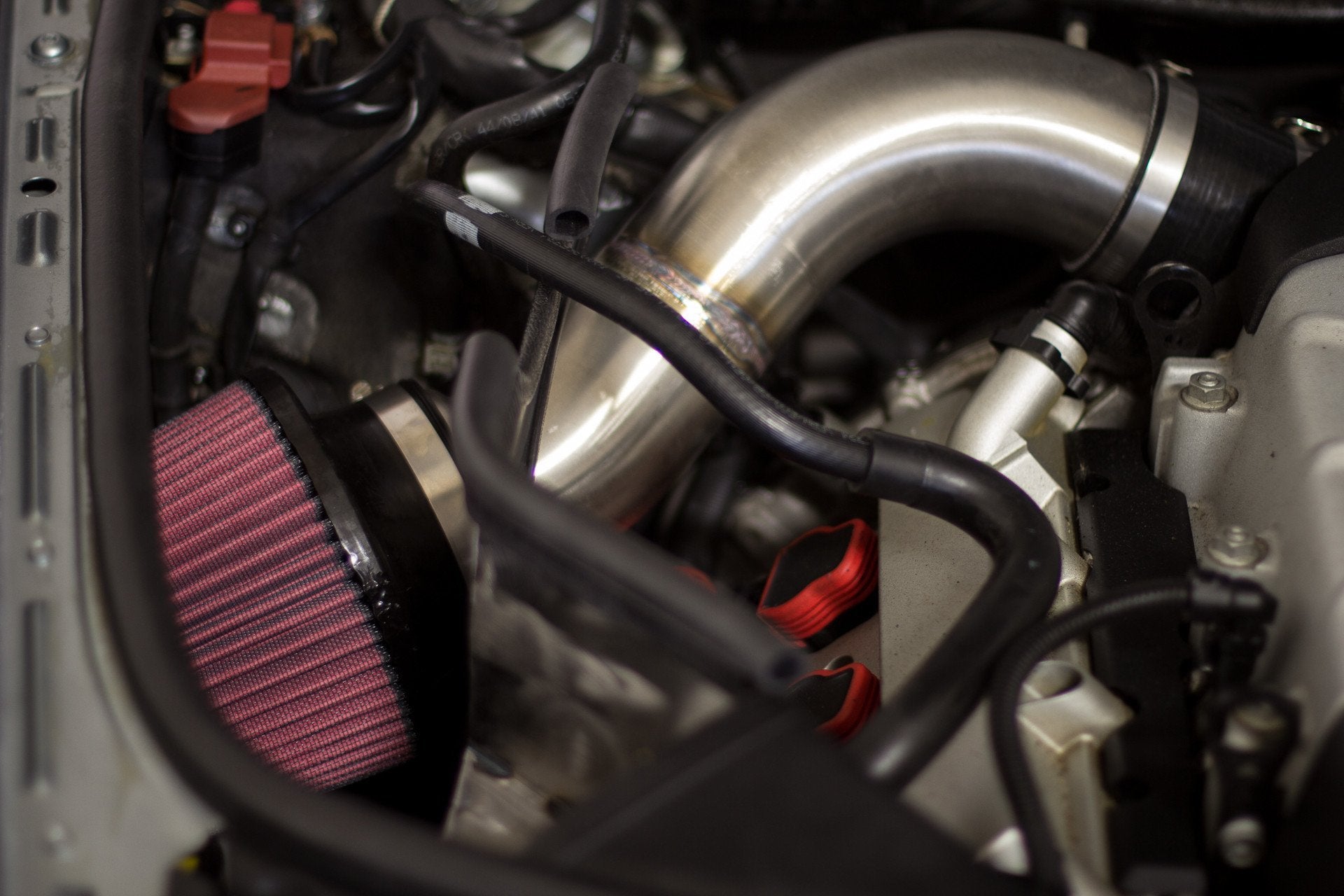 Roc-Euro A6 3.0T Intake System (2009-2011)